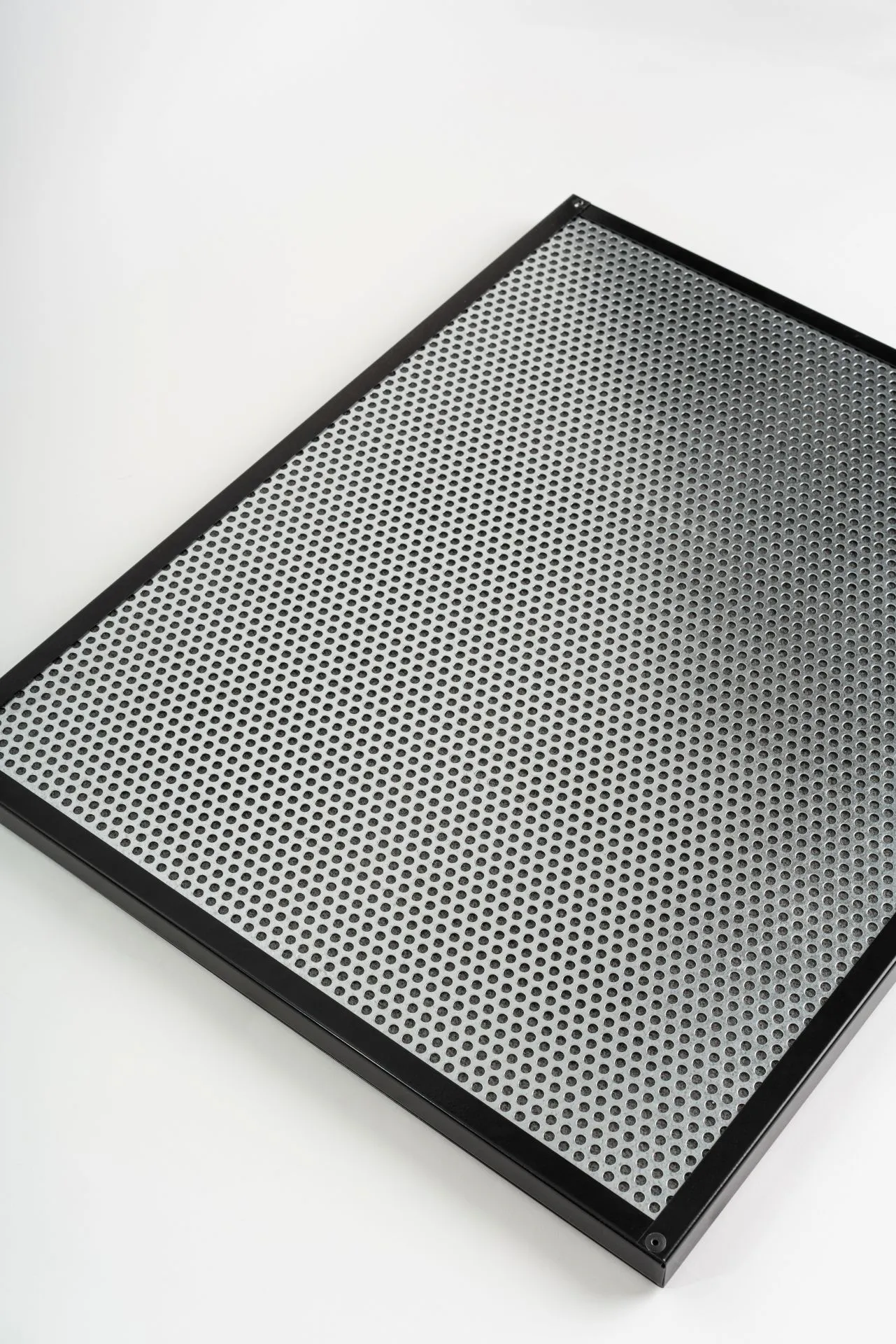 Profesjonalny ekran akustyczny stosowany jako element systemów wygłuszających